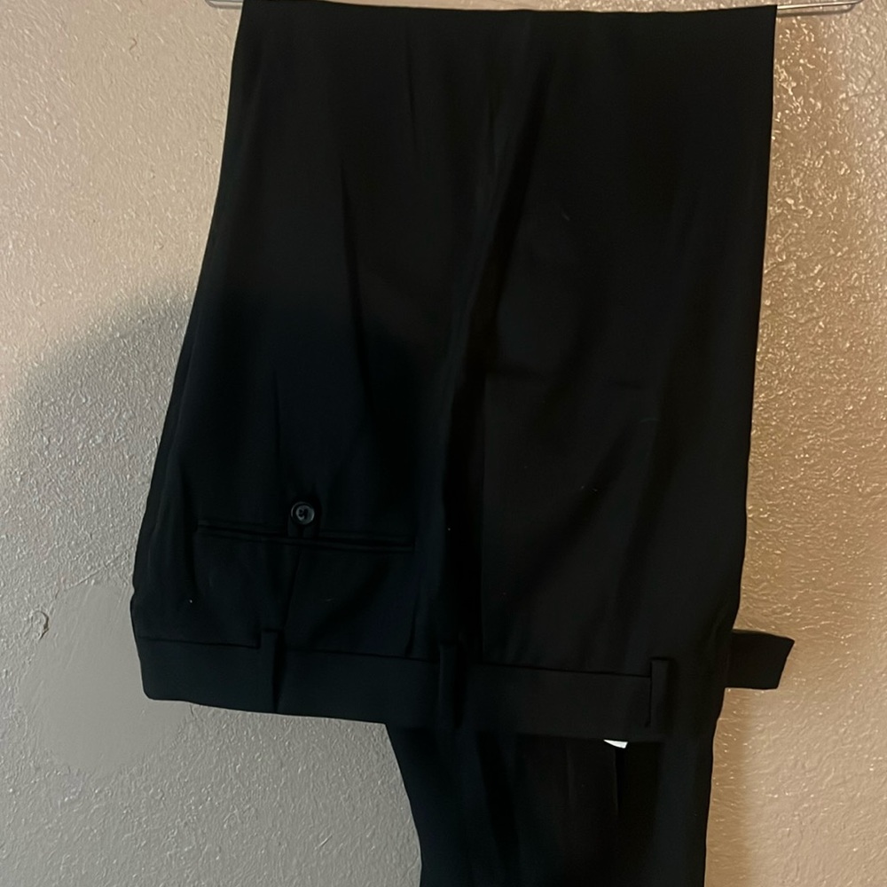 Savane men’s black dress pants
Size 34x30